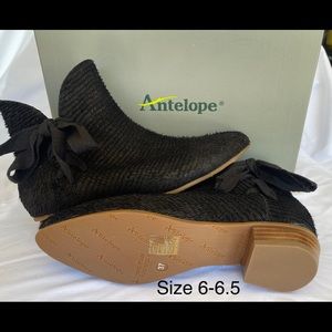 New Women’s Antelope Black Leather Ankle Booties